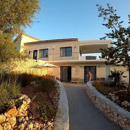 Del Mar מלון ואסיליקי